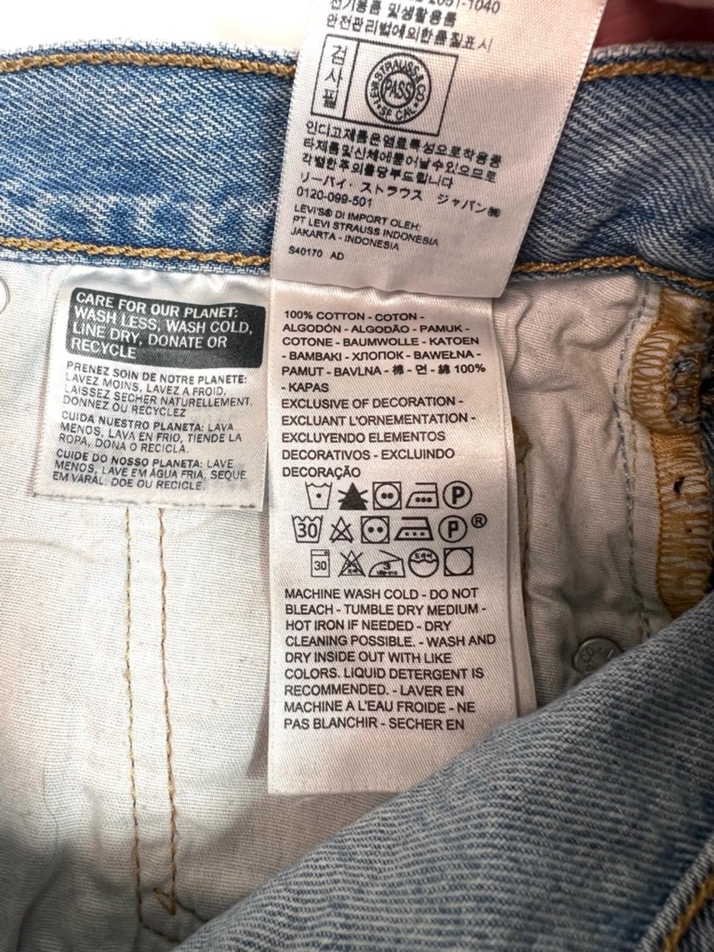 Levi’s Premium Denim Jean Shorts Distressed Size 28 - Picture 10 of 13